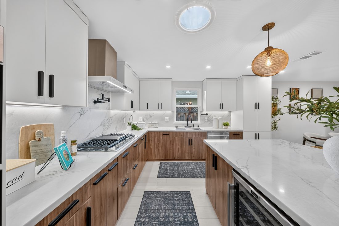 Jose · 25-03_Kitchen_Angle_A.JPG