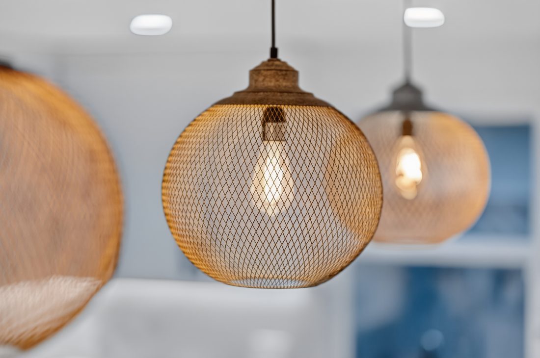 Jose · 36-03_Kitchen_Angle_L_Light_Detail.JPG