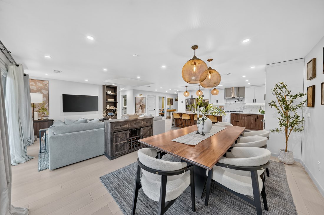 Jose · 38-04_Dining_Room_Angle_A.JPG