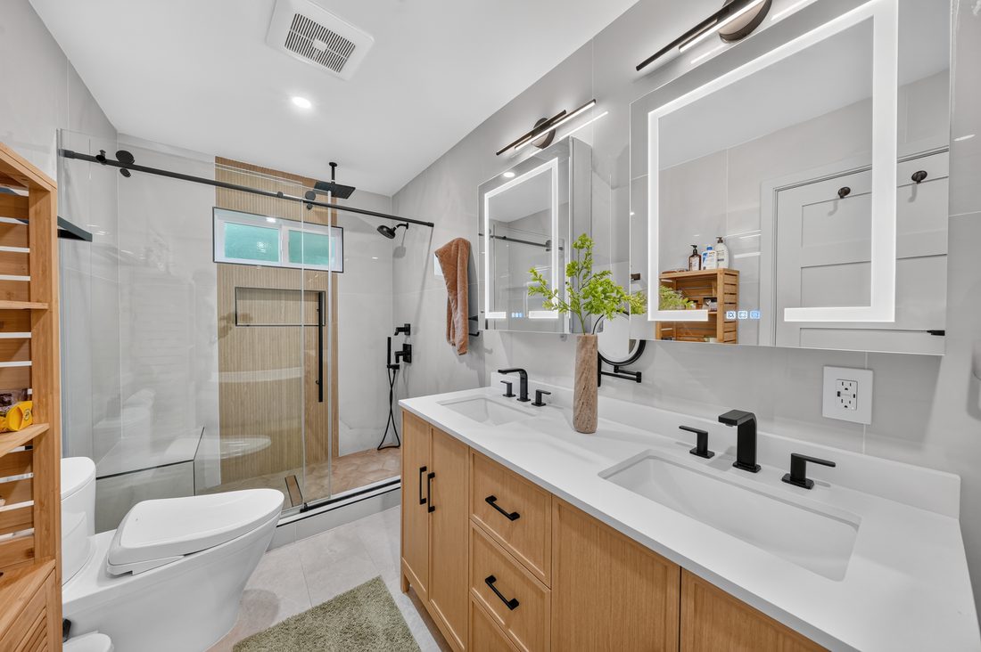 Jose · 57-10_Primary_Bathroom_Angle_A.JPG