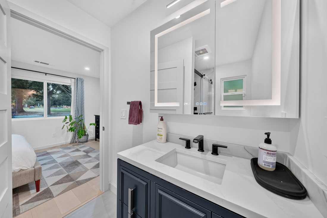 Jose · 61-10_Primary_Bathroom_Angle_E.JPG