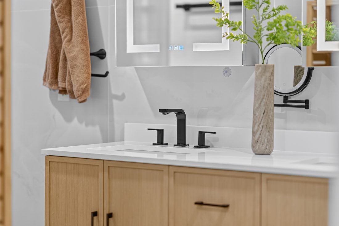Jose · 62-10_Primary_Bathroom_Angle_F_Vanity_Detail.JPG