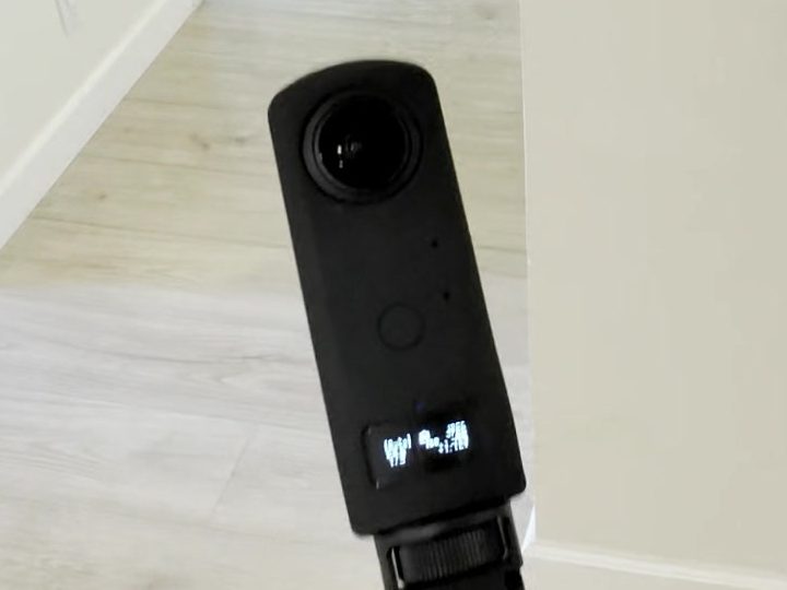 Close up of the Theta Z1 and its small screen