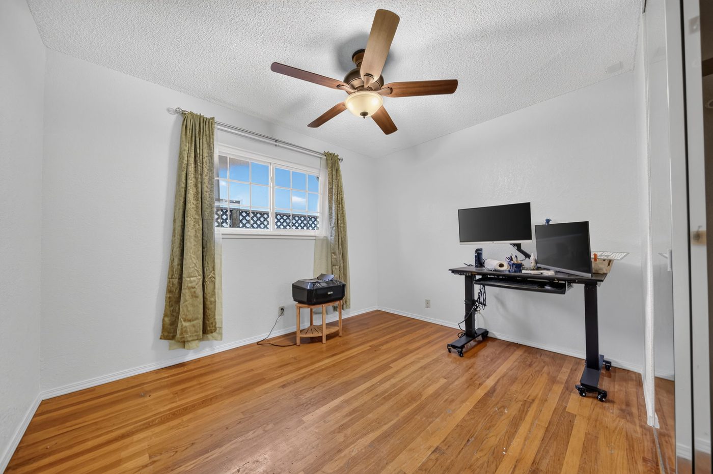 Good: bedroom 1, angle A