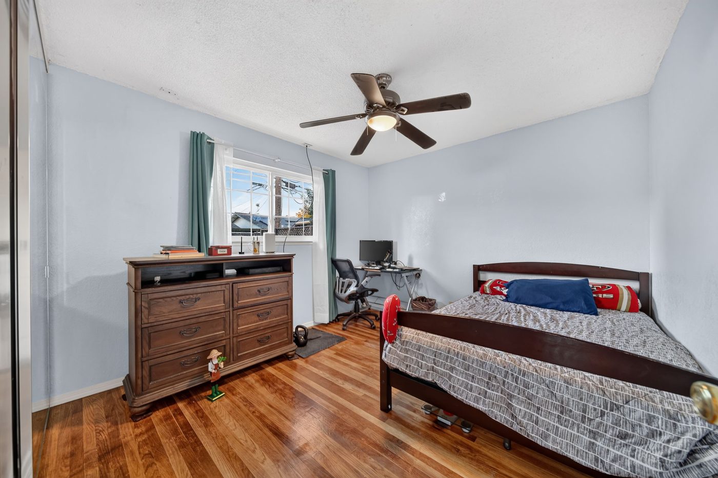 Good: bedroom 2, angle A