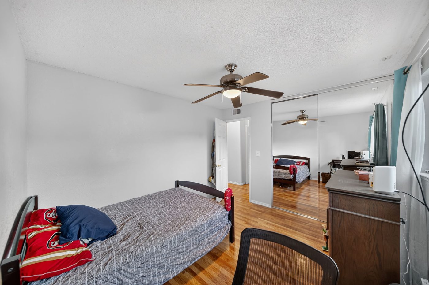 Good: bedroom 2, angle B